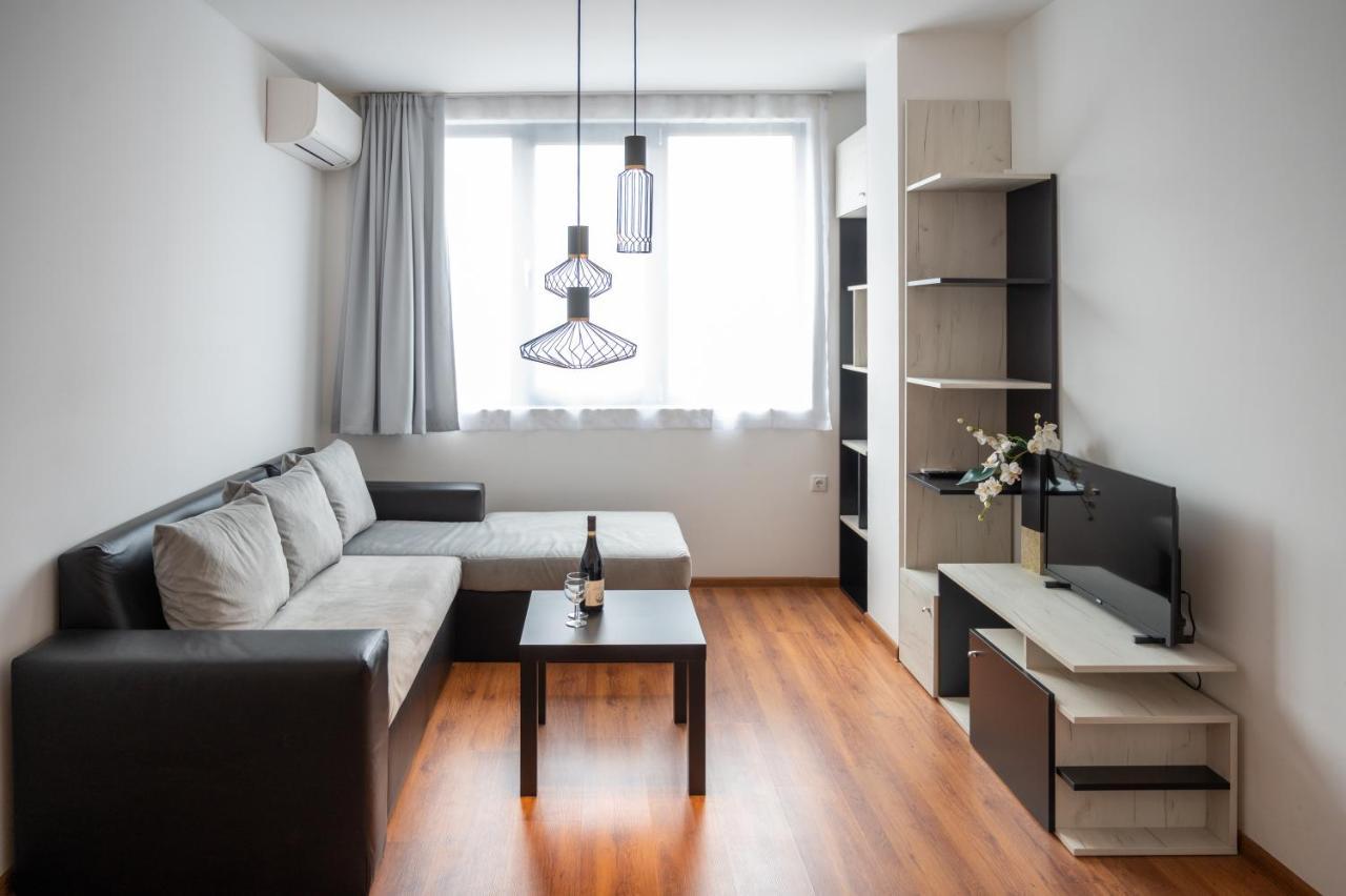 Apartment Sunny 1bdr Near Center Sofia
