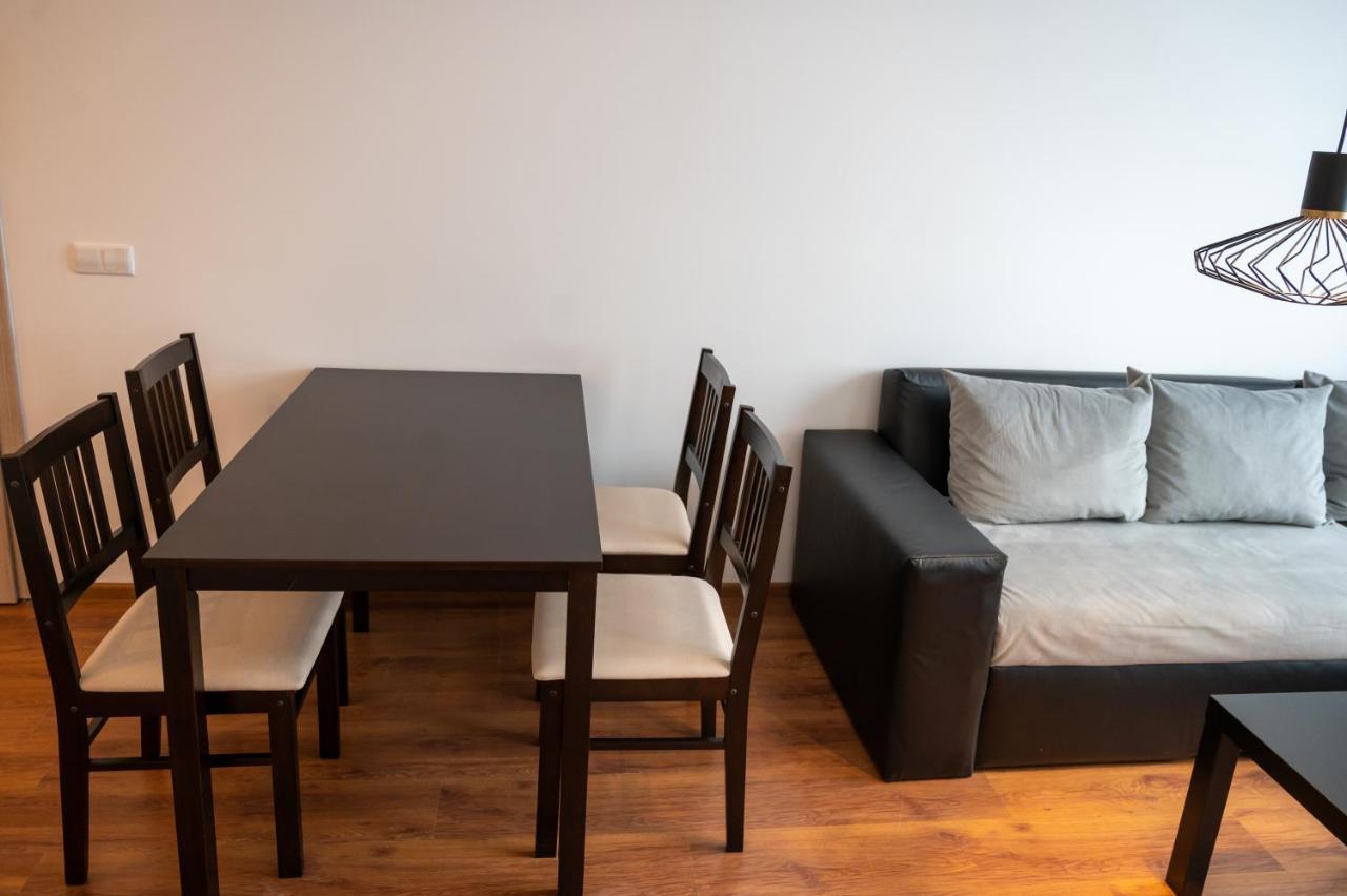 Sunny 1bdr Near Center Apartment Sofia